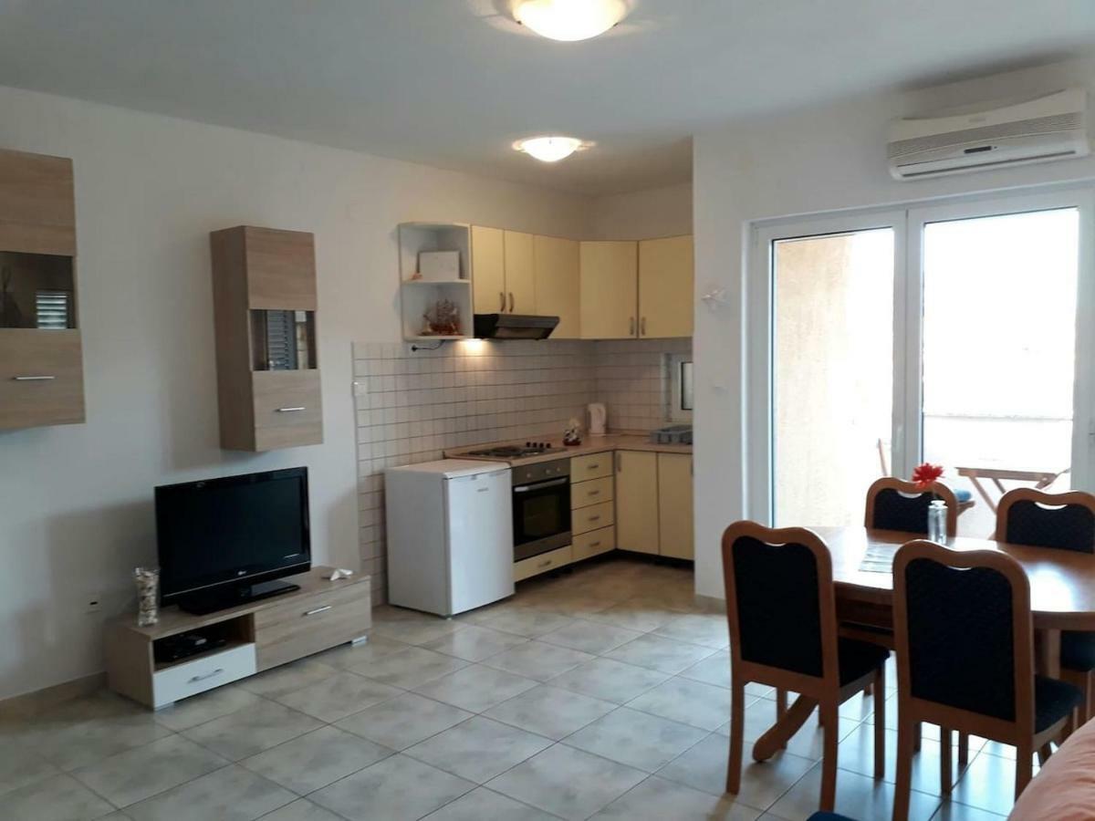 Apartments Golub Cesarica Εξωτερικό φωτογραφία